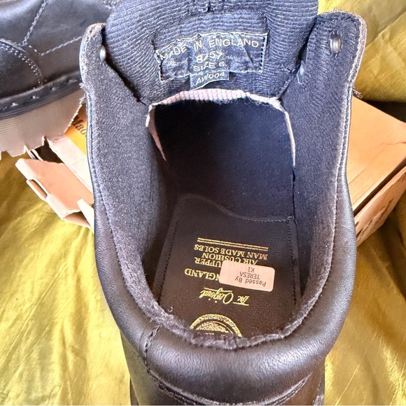 Vintage Dr. Martens Black Leather Lace Up Platform Pulley Shoes Made in England - Picture 9 of 12